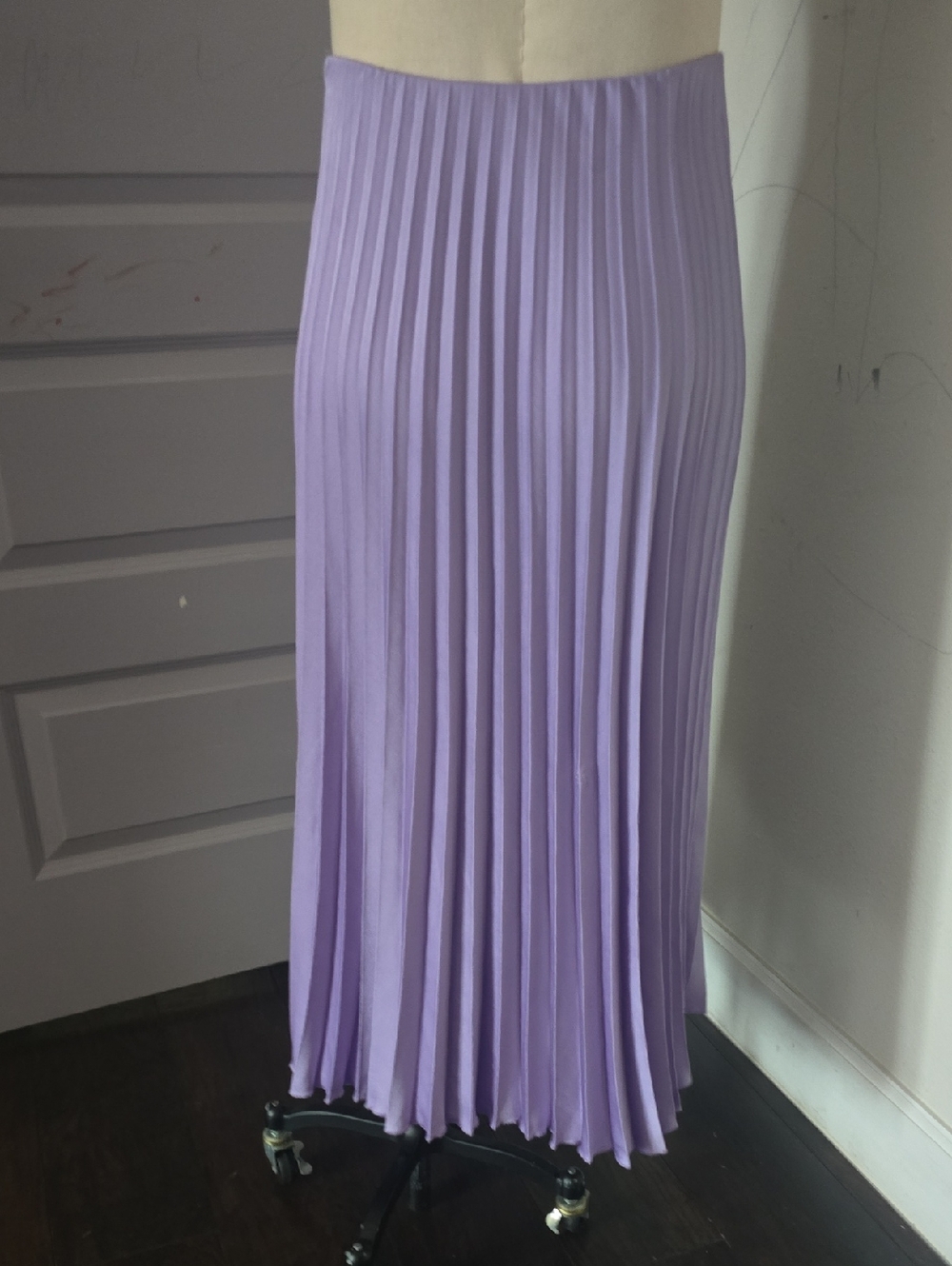 Zara Lavender Pleated Midi Skirt - Picture 2 of 6